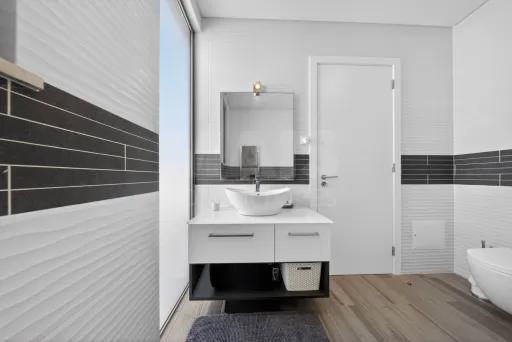 Moradia T4 com Piscina e Rooftop a minutos da Praia | Salir do Porto