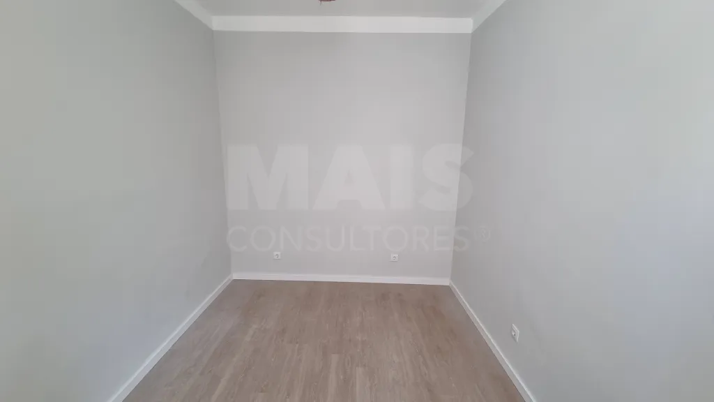 Apartamento T1 Cova da Piedade Remodelado