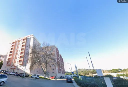 Garage in Monte da Caparica with 12.50 m²