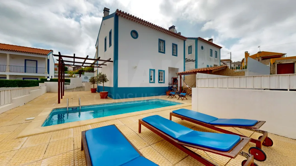 Exclusive detached 2-bedroom villa in gated community near Óbidos Lagoon