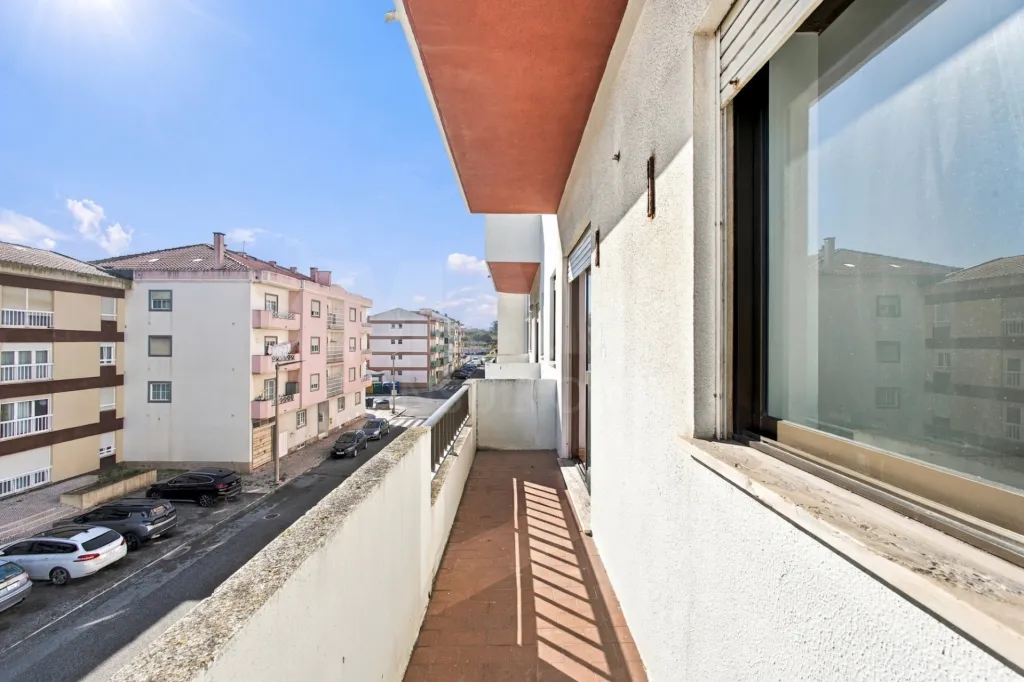 Apartamento T3 com suite e arrecadação em prédio com elevador