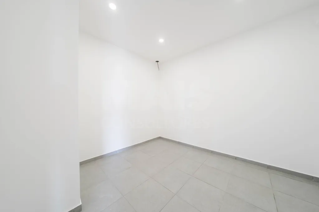 Moradia V3  moderna com piscina, vista de campo e excelente localização  Matas – Lourinhã
