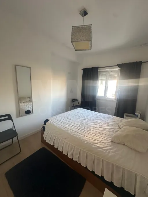 Apartamento T3 totalmente remodelado na Póvoa de Santa Iria com vista rio