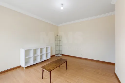 Apartamento T2 no Centro de Peniche
