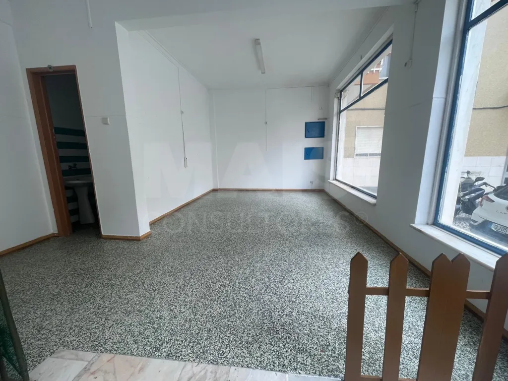 Store in the center of Alverca