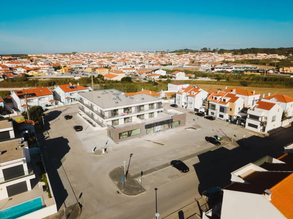 Fração I | T2 Premium com Garagem Privativa e Varandas em Ferrel