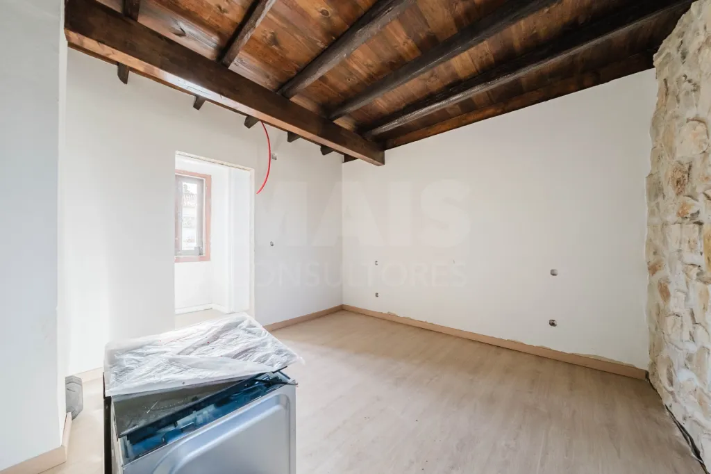 Moradia Térrea T2+1 c/ 2 casas de banho e logradouro