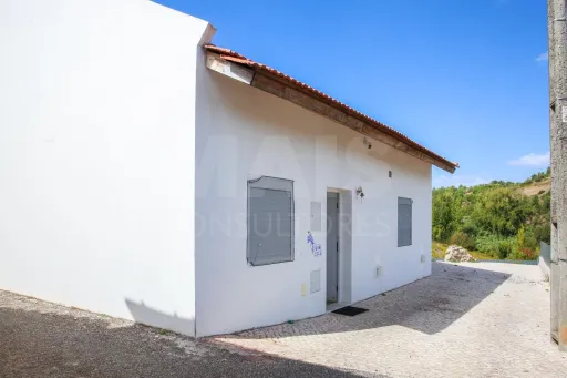 Fully Furnished 2-Bedroom House | Vale de Ossa – Meca, Alenquer