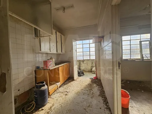 🏠 T2 Para Remodelação Total em Vila Franca de Xira