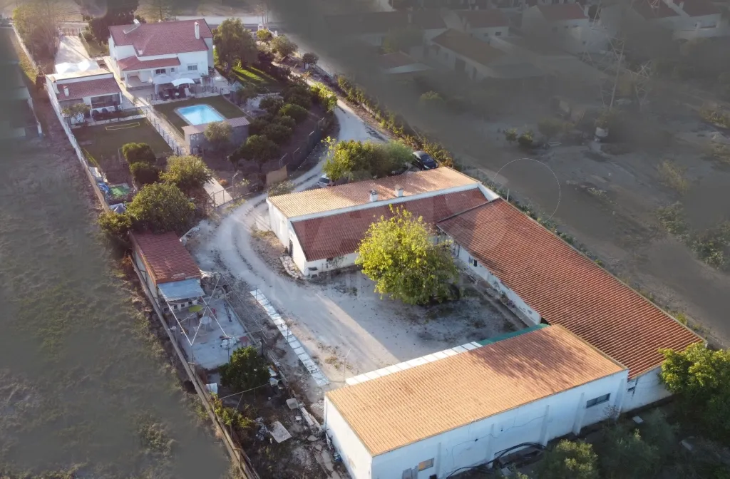 5 bedroom farm with pool in Samora Correia