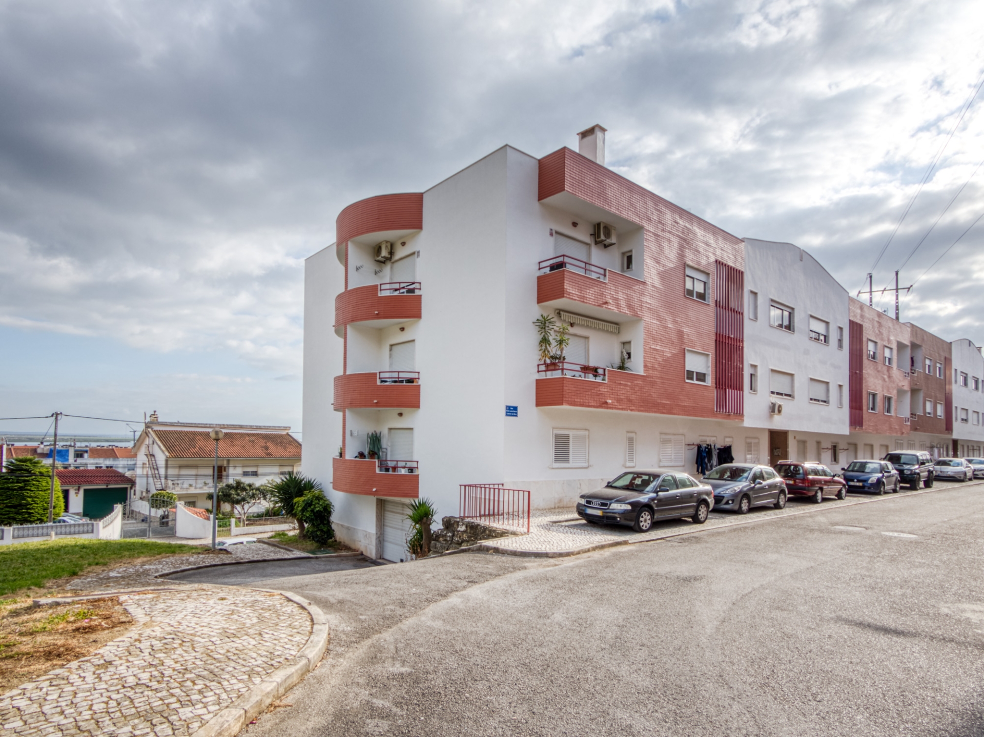Fantástico apartamento T3 Remodelado com vista Rio no Sobralinho