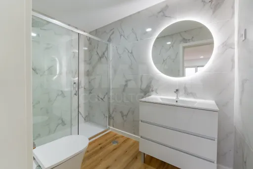 Fully refurbished 3-bedroom apartment | parking space, in Quinta da Piedade - Póvoa de Santa Iria