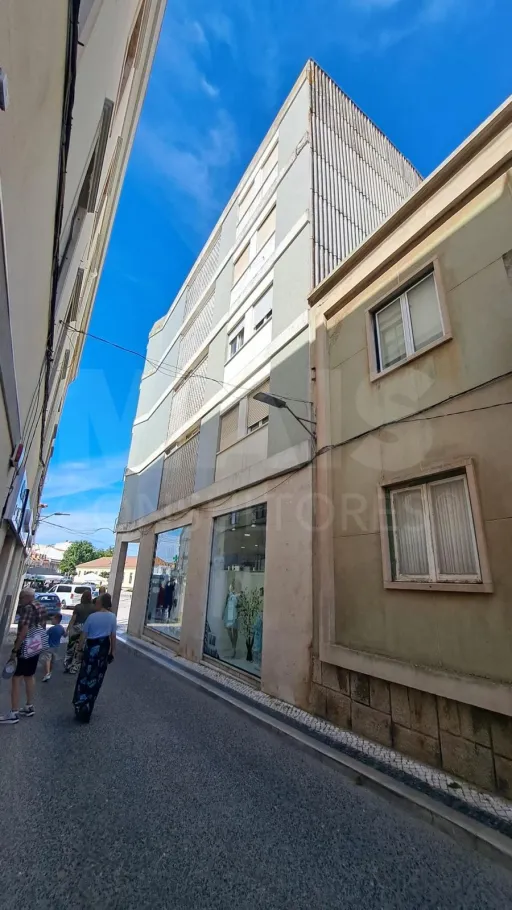 Prédio em Peniche | Investimento com rendimento e potencial de valorização