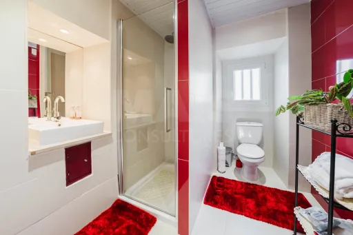 House within the walls of Óbidos Castle