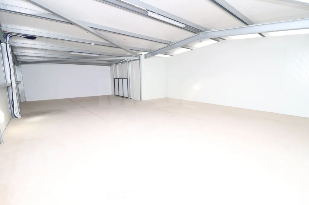Pavilhão Industrial novo no Carregado com 624 m2 de Terreno e 312 m2 de Construção