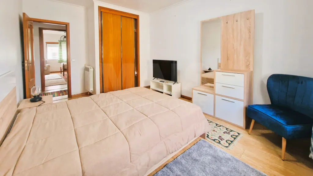 Apartamento T2, com elevador e estacionamento - Caldas da Rainha