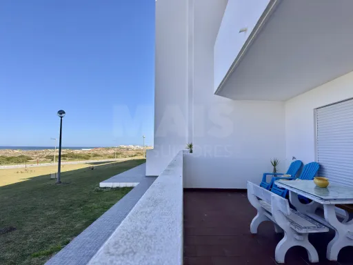 T2 on Baleal's seafront