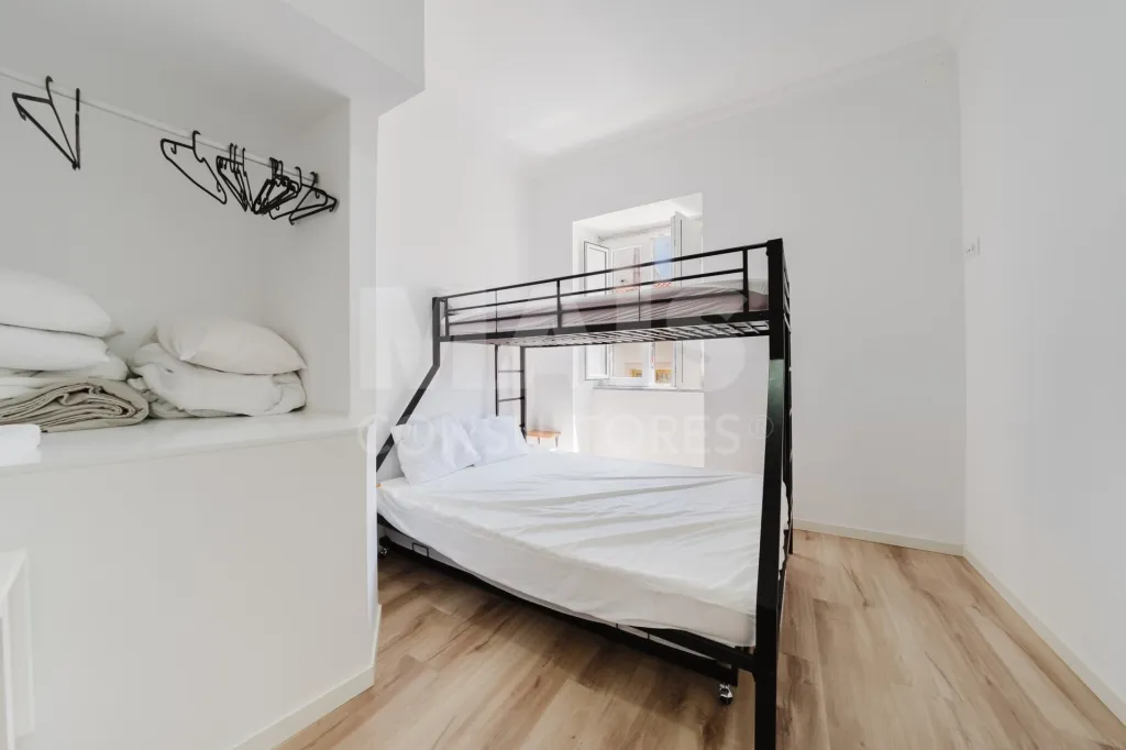 Investment property in downtown Peniche