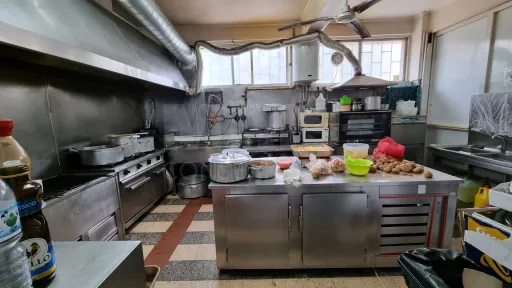 Trespasse de Restaurante em Camarate no Bairro de São Francisco
