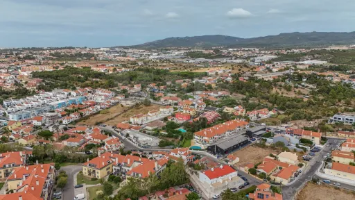 🏠 Moradia Geminada T3+1 com Piscina em Alcabideche ☀️🌴