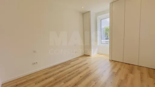 Apartamento T3 Totalmente Remodelado | Centro da Lourinhã | Modernidade, Conforto e Elegância