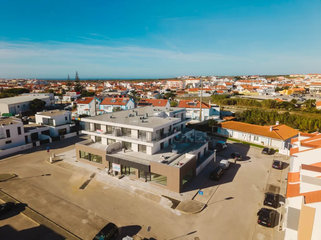 Fração I | T2 Premium com Garagem Privativa e Varandas em Ferrel
