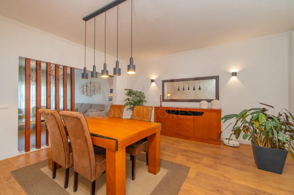 Moradia T3 totalmente remodelada no Condomínio Villas de Samorena em Samora Correia