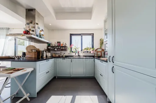 Propriedade com 7240m2 | Duas habitações | Piscina | Garagem | Anexos | Carvalhal-Bombarral