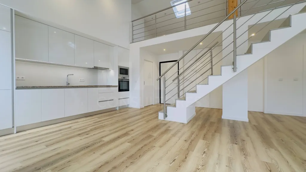 Fully Renovated 4-Bedroom Apartment | Downtown Lourinhã | Space, Elegance, and Comfort