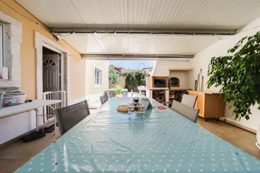 🏡 3-Bedroom House—Furnished and Fully Equipped | Jacuzzi | Garage | Backyard