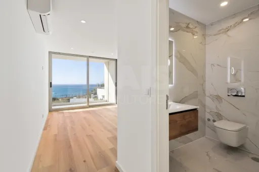 Villas Mar – Moradia V3  com piscina e vista mar  a 150 metros da Praia -Fracao B