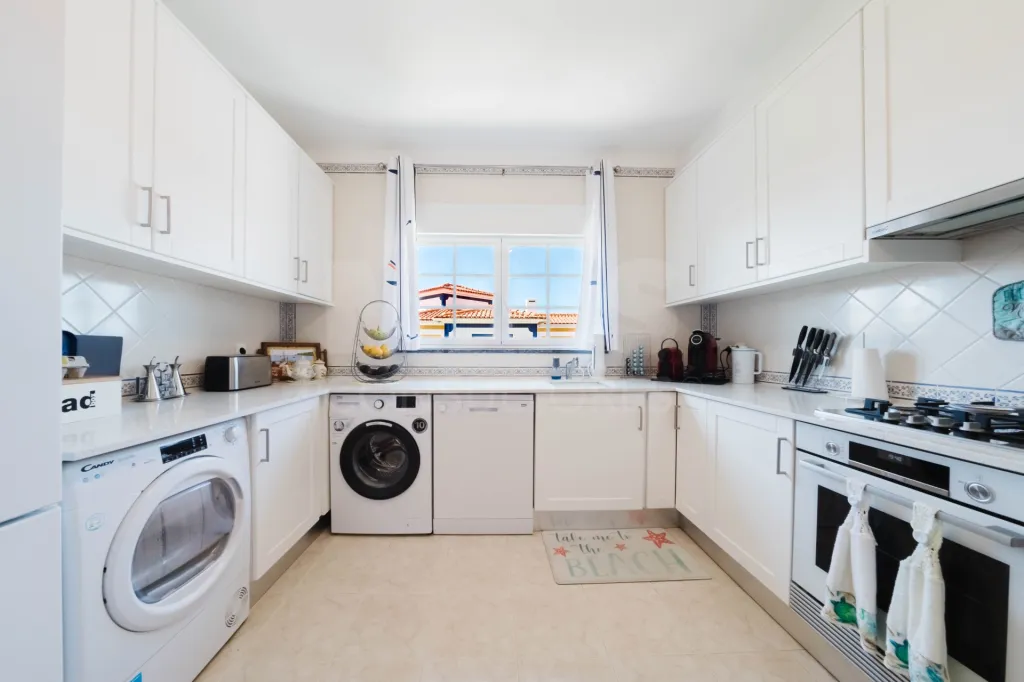 Apartamento T3 com vista mar, piscina e garagem — Praia D'El Rey Golf & Beach Resort