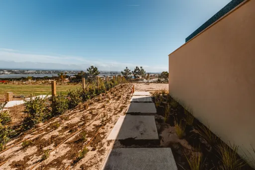 Moradia T5 com Piscina - Vista Golfe e Mar