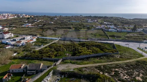 Terreno 6.000m2 com vista mar em Peniche