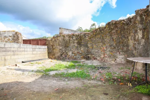 Moradia T2 em Vila Verde dos Francos
