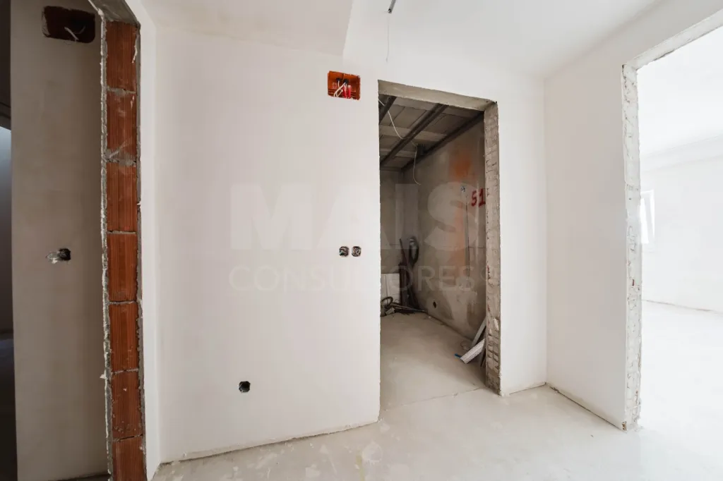 Moradia totalmente remodelada no coração de Peniche!