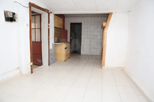 Moradia T1 para remodelar no Maxial | Torres Vedras 🏡