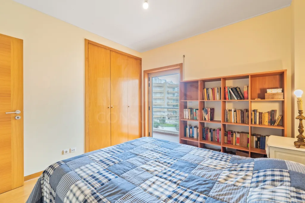 Apartamento T2 com 1 Lugar de Estacionamento  e Varanda | Próximo da Praia da Rocha – Encosta da Marina  - Portimão