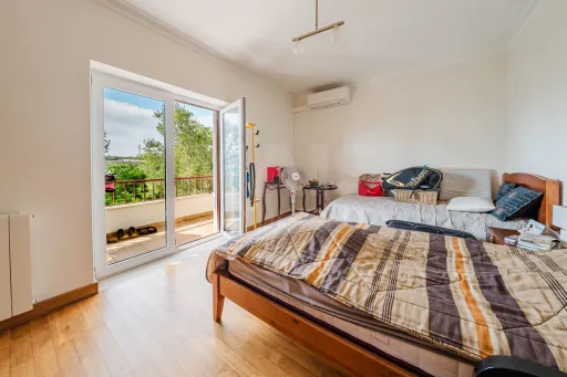 Quinta T4 C/ Garagem e mais de 13.000 m² terreno em Carvalhal, Bombarral