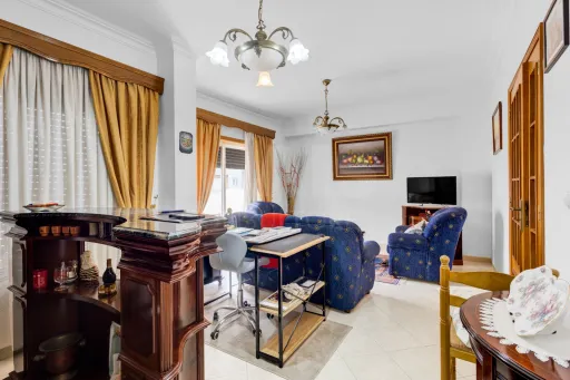 2 bedroom apartment with terrace, garage and storage room in Entroncamento