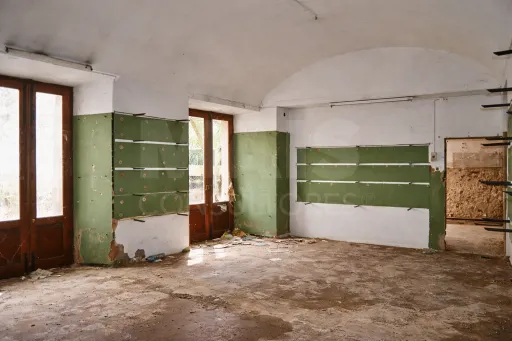 Edifício único do século XVII para reabilitação em Évora