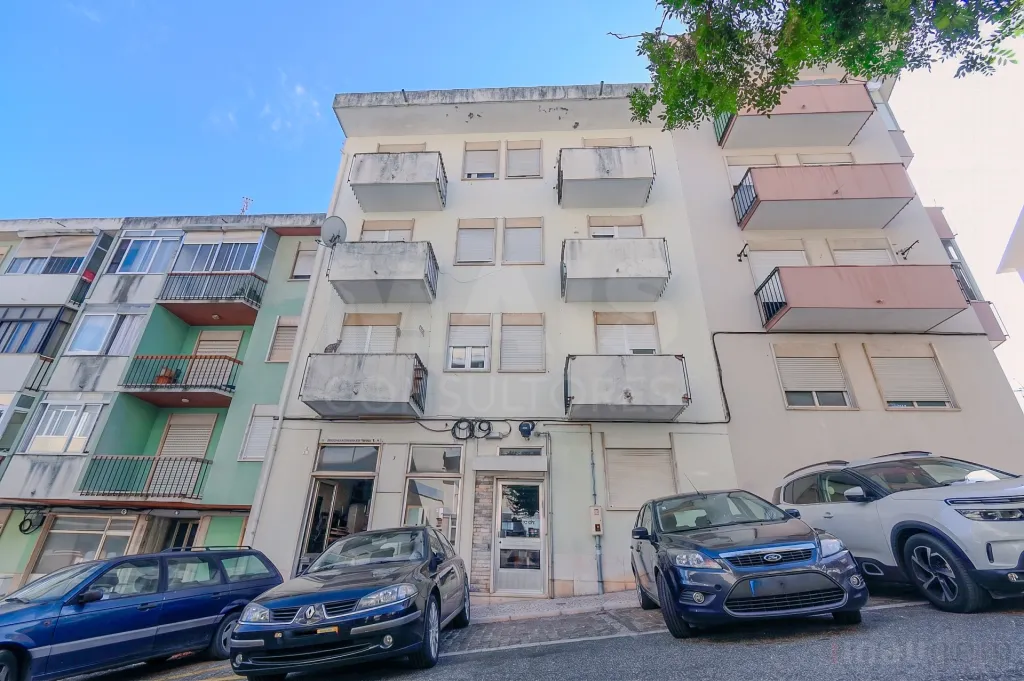 Apartamento T2 na Póvoa de Santo Adrião, Odivelas.
