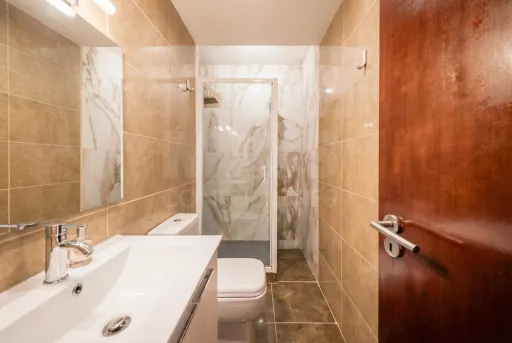 Apartamento T3 - Santo António dos Cavaleiros - Zona do Hospital Beatriz Ângelo