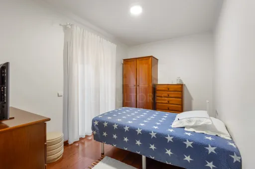 Apartamento T3 Duplex com Garagem em Peniche