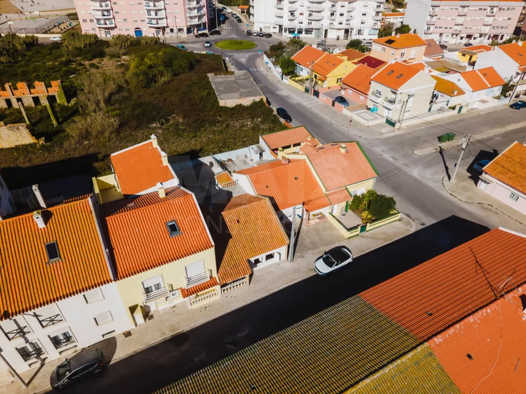 3-bedroom house with a backyard in a quiet neighborhood