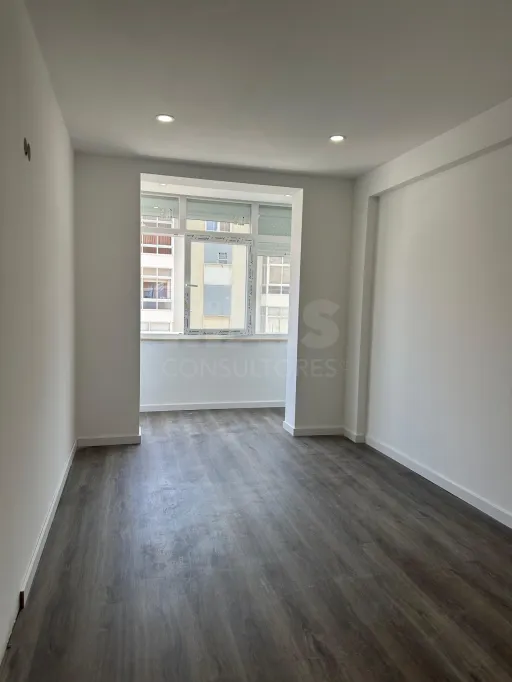 Apartamento T2 no bom sucesso em Alverca totalmente remodelado