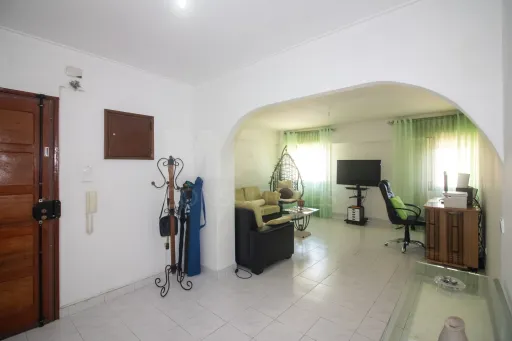 3 bedroom apartment in Carregado with generous areas