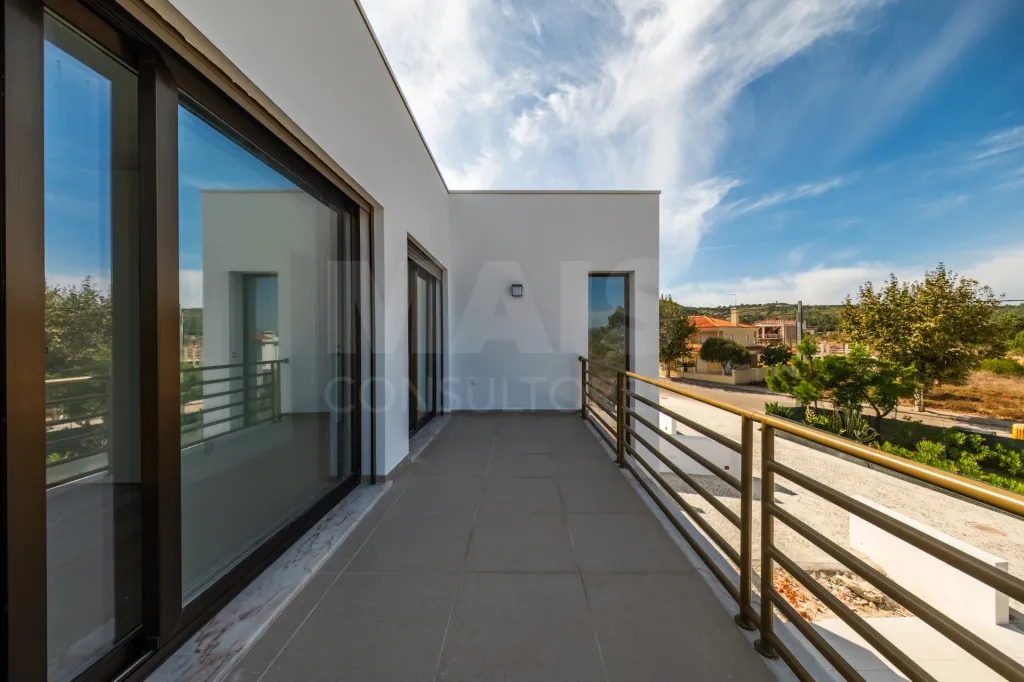 3-Bedroom House (3 Suites) with Pool and Garden - Salir do Porto