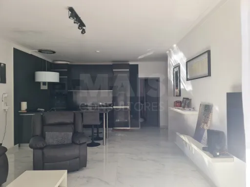 Apartamento T2 com piscina a poucos minutos a pé da praia dos 3 Irmãos