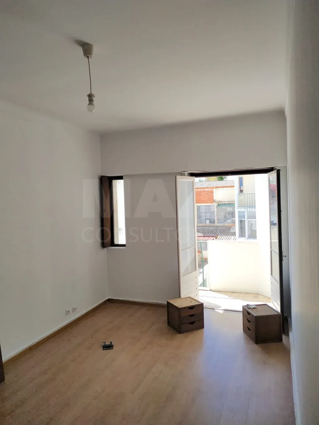 1-Bedroom Apartment with Balcony and Ocean View